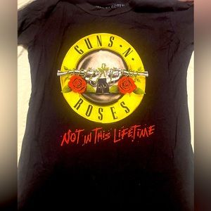 Guns n Roses Not in this Lifetime Tour Tshirt - Size - small